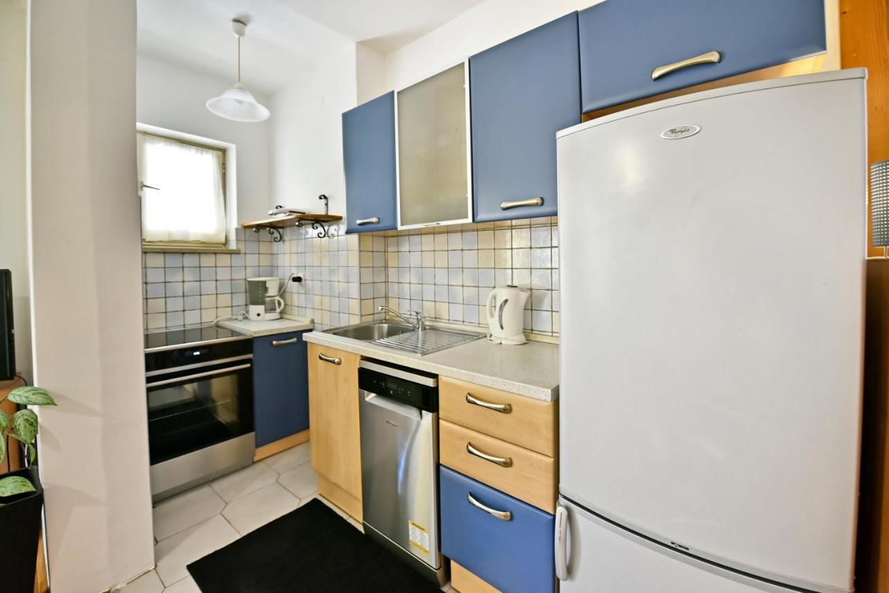 Apartment Nikola Poreč Buitenkant foto