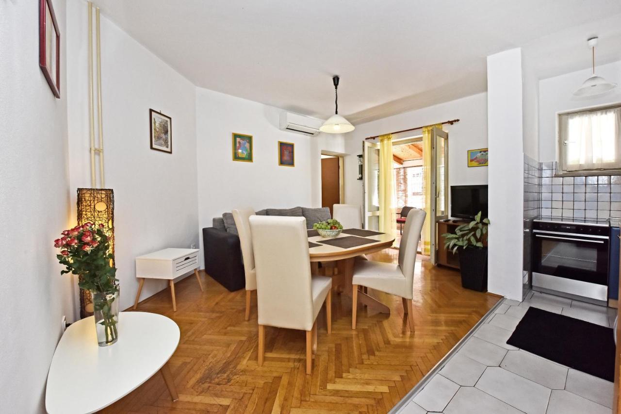 Apartment Nikola Poreč Buitenkant foto
