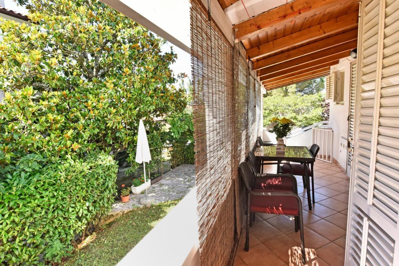 Apartment Nikola Poreč Buitenkant foto